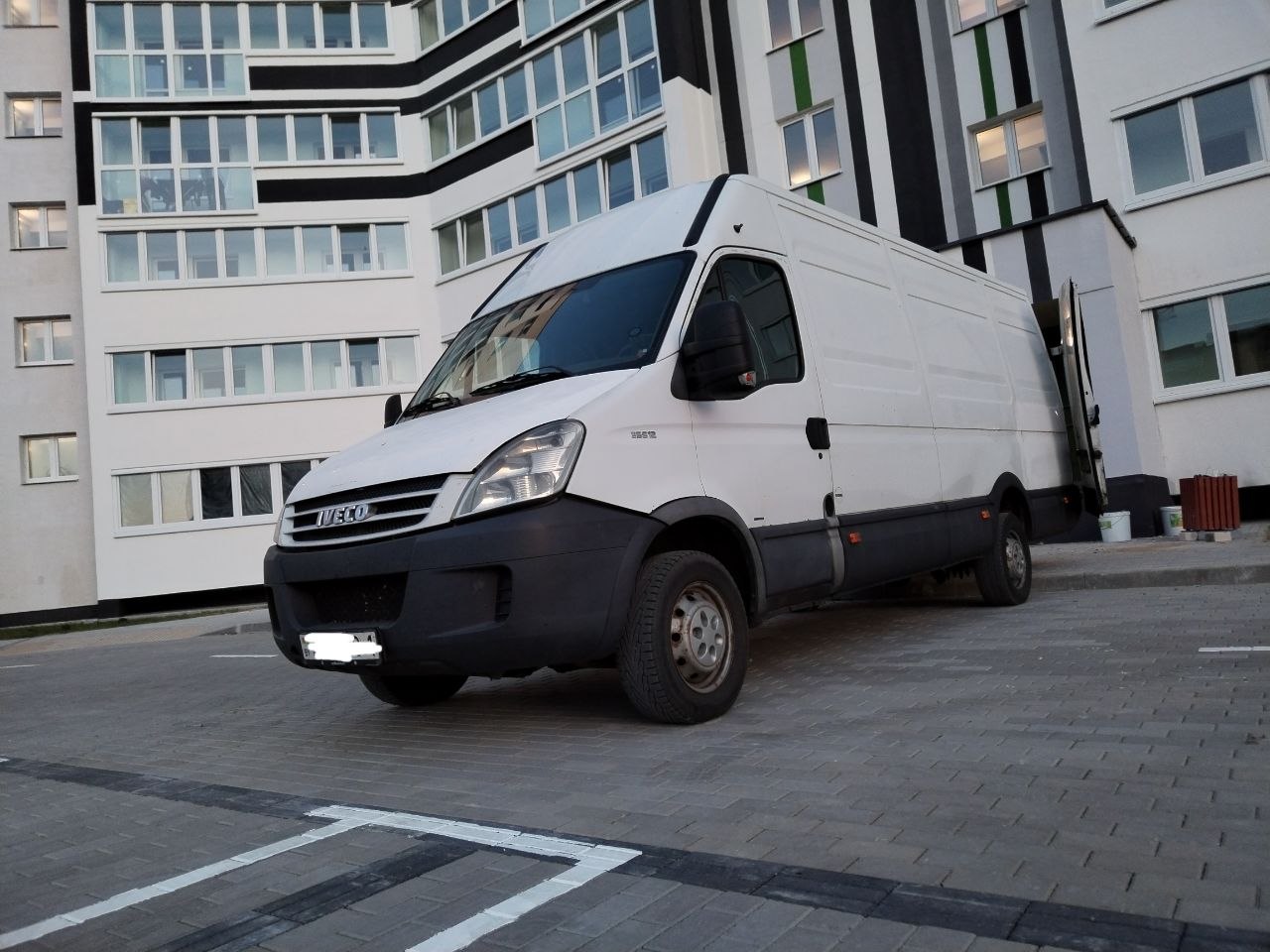 Наши фургоны